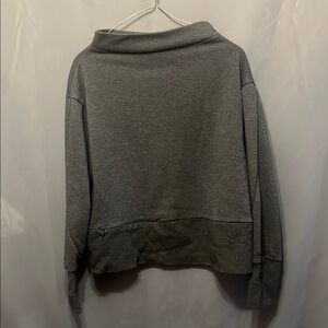 Nike Gray Women's Top Size Medium